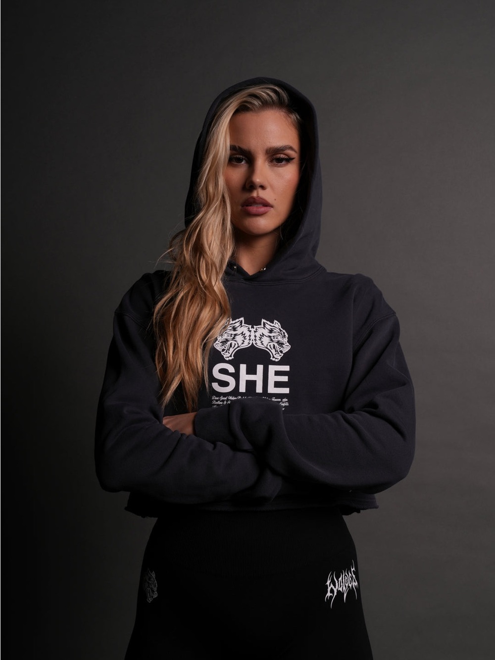 Darc Sport GRITTY "PIERCE" (CROPPED) HOODIE IN MIDNIGHT BLUE